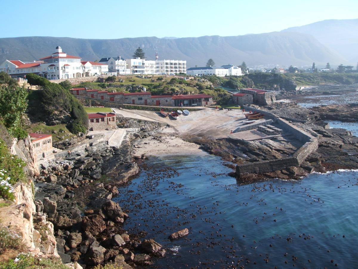 Smuts Ave. Guest Rooms Hermanus Eksteriør bilde