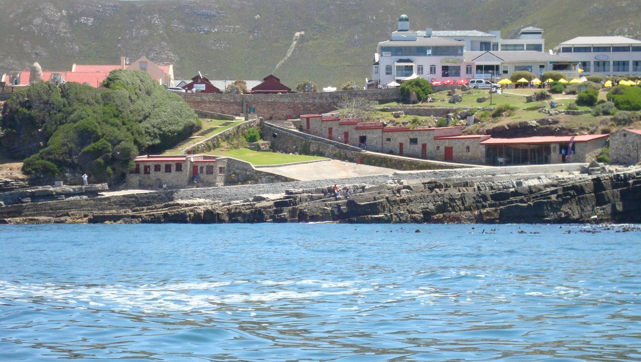 Smuts Ave. Guest Rooms Hermanus Eksteriør bilde