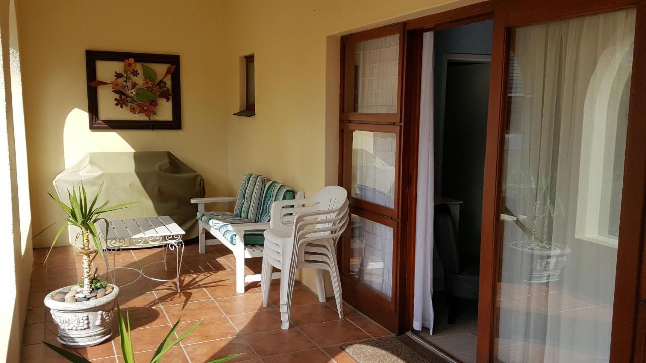 Smuts Ave. Guest Rooms Hermanus Eksteriør bilde